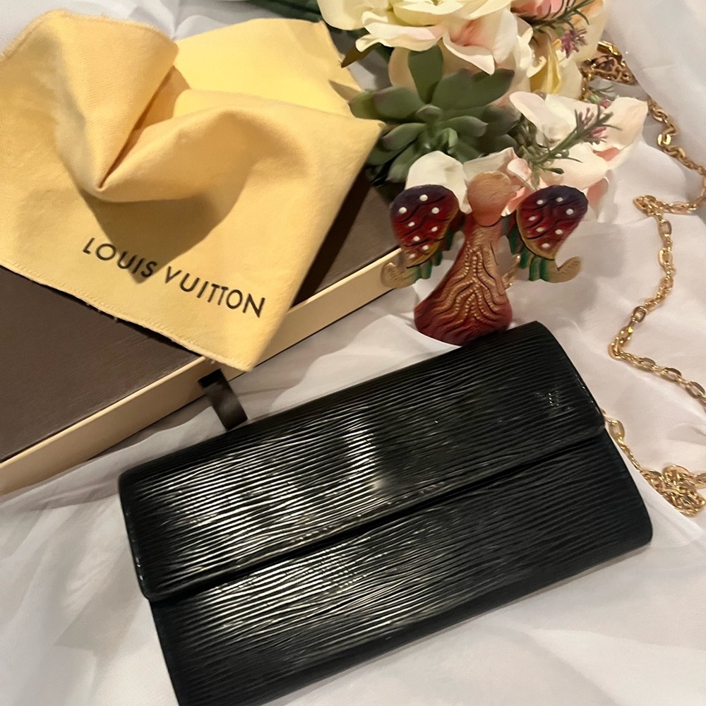 Authentic LV Epi Black Wallet